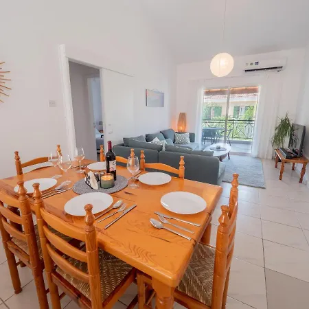 The Salnik לימסול